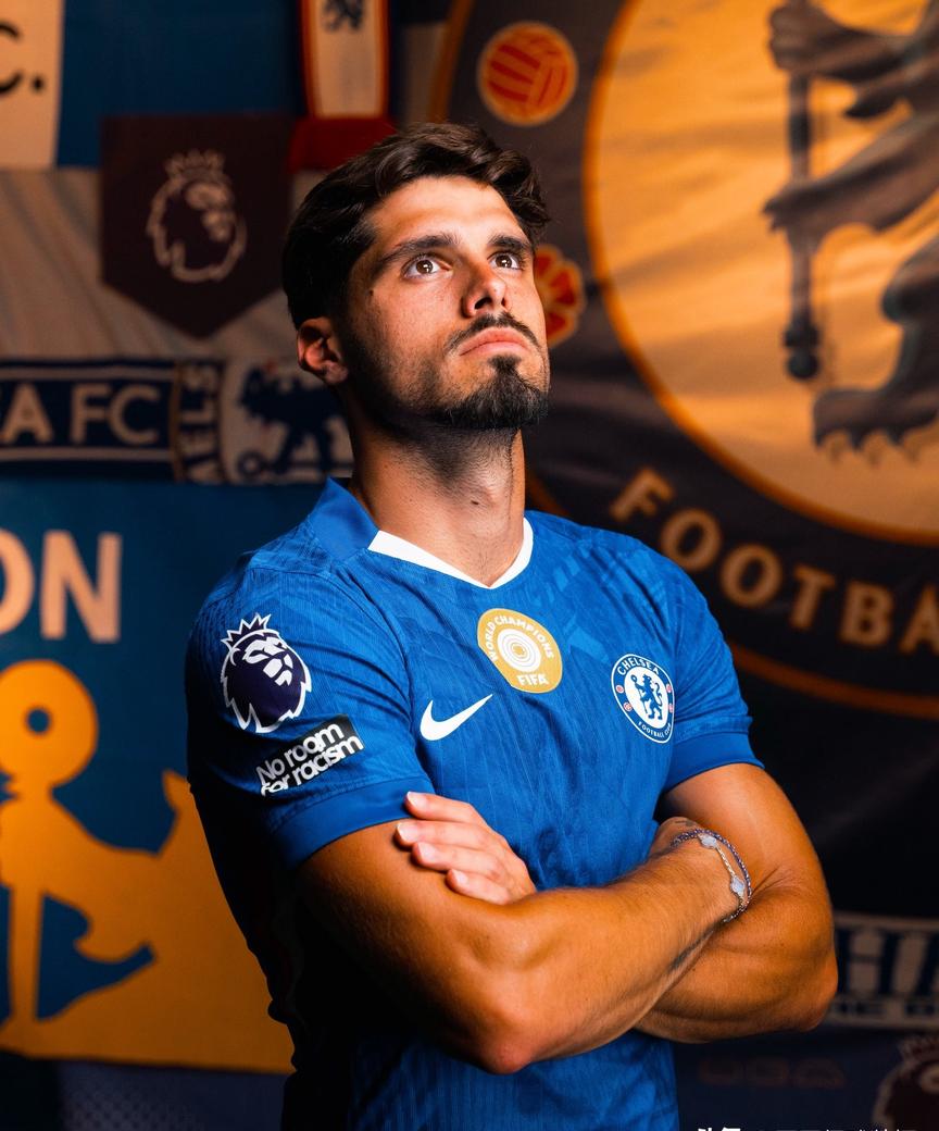 趣玩娱乐官网 -太狠了!切尔西围绕英超篮板制胜武汉三镇转会期战术微调,拉齐奥围绕欧联官宣签约的简单介绍